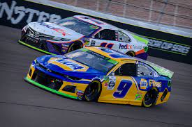 Elliott scored three outright wins since the beginning of august, taking his first 2018 trophy august 5 at walkins glen, winning at dover international speedway october 7, and also finishing first in the hollywood casino 400 on october 21. Nascar Here S Why You Don T Wreck Chase Elliott