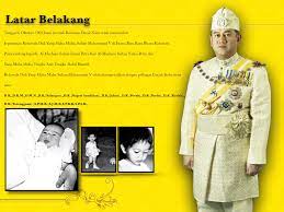 47 tahun (tahun 2016) nama ayahanda : Laman Web Rasmi Pejabat Sultan Kelantan Kdymm Sultan Muhammad V