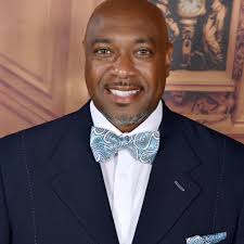 Say hello to one of our newest recruits ~ Cst. Dominguez! 👏 Joining us  only a few months ago, he is fluent in Spanish and had an interesting role  helping build emergency