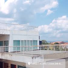 Ditauliahkan oleh lembaga akreditasi pendidikan (eac) dan memenuhi keperluan lembaga jurutera malaysia (bem), program ijazah ini meliputi pelbagai bidang kejuruteraan. Photos A Fakulti Kejuruteraan Dan Alam Bina Ukm 11 Conseils