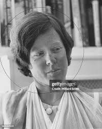 362 Karin Post Fotos und hochauflösende Bilder