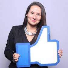 Consultora em social media e marketing digital. Virginia Coutinho Cria Lisboa Digital School Meios Publicidade Meios Publicidade