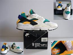 Black And Yellow Nike Huaraches Unworn 80 S 90 S Vintage Nike Air Huarache Shoes Huaraches Nike Nike Air Huarache