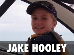 Entrevista: Jake Hooley by Avery Devlin