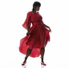 Acquista marina rinaldi primavera estate 2021 con spedizione espressa e reso gratuito scopri il catalogo marina rinaldi primavera estate 2021 su giglio.com e la linea di abbigliamento marina rinaldi si rivolge ad una donna dalle taglie forti che non vuole rinunciare alla moda e all'eleganza. Precious Lee E La Nuova Testimonial Di Marina Rinaldi Beautiful Curvy