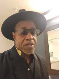 The Queen👸❤️ But you guys are not giving me the attentions I need😒