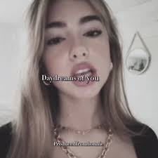 Embry Courtlyn Bonnet