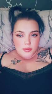 Kasey Kelly's Instagram, Twitter & Facebook