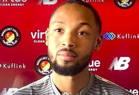 Ebbsfleet United striker Kwame Thomas scored in a 2-0 win over West Ham  under-21s a day after signing