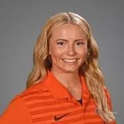 3900+ "Lee-anna" profiles