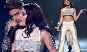 Halsey put on racy performance at the MTV VMAs with The Chainsmokers'  Andrew Taggart | Daily Mail Online