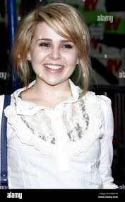 Nina mae hi-res stock photography and images