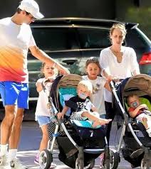 Lo del seo negativo es una broma. 200 Best Roger Federer Family Ideas Roger Federer Family Roger Federer Rogers