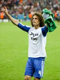 2 january 2013 22 november 2012 st marcello trotta: File David Luiz Champions League Final 2012 Jpg Wikipedia