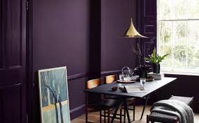 Wandfarben So Bunt Kann Dunkel Sein Lila Wohnzimmer Wandfarbe Wohnzimmer Lila Esszimmer