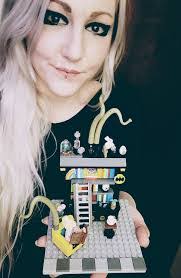 Sonia Arthur's Instagram, Twitter & Facebook