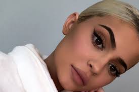 Upcoming eagles games view all eagles games. Kylie Jenner Fans Accuse Her Of Lying Over Lip Filler Removal As She Shows Off New Plump Pout London Evening Standard Evening Standard