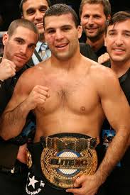 Brasileiro lutador de MMA Campeão Peso Médio do ELITEXC estará em  Jacarezinho