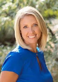 Mandy Rush's Instagram, Twitter & Facebook