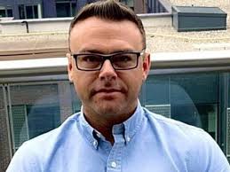 Martin 'Viper' Foley and CAB target Jonathan Gill join forces as debt  collectors