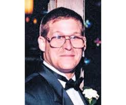 Robert Hapeman's Instagram, Twitter & Facebook