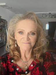 Short hair for older women, hair growth concerns