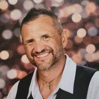 11900+ "Stephen (steve)" profiles