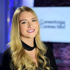 Erin Muldoon's Instagram, Twitter & Facebook