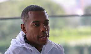 Tinder, asesinos y partidos de fútbol: así es la nueva vida de Robinho  dentro de la 'cárcel de los famosos' | Fútbol | Cadena SER