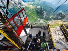 Die hütte steht dann direkt auf dem gipfel. Seilbahnen Und Sessellifte Des Gebiets Lagazuoi 5 Torri Giau