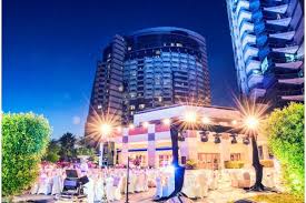 Wedding Venue Spotlight Khalidiya Palace Rayhaan By Rotana Weddingsonline Ae Luxury Wedding Venues Top Wedding Photographers Wedding Venues