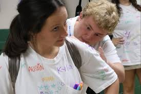 It's Senior T-shirt Signing Day! We love this fun tradition and can't wait  to celebrate the accomplishments of our Class of 2025 in just a few weeks!  #westfieldtraditions #shirtsigningday #WHSclassof2025