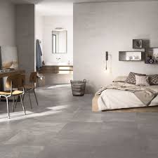 Vous voulez créer un salon confortable et moderne ? Carrelage Sol Gris Quelles Couleurs Choisir Pour Les Murs