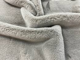 We researched the best faux fur throws out their for all your design needs. Cafe Au Lait Faux Fur Throw Faux Fur Throws Fabric And Fashion