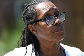 We are all neighbors': Home delivery grows