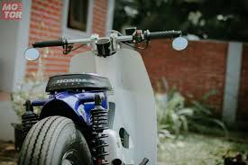 Modifikasi honda grand astrea merupakan topik yang akan kita bahas kali ini, motor legendaris jika dimodifikasi akan lebih meningkatkan performa. Modifikasi Honda Astrea Grand Jadi Street Cub Sangar Berkat Kaki Kaki Gambot Semua Halaman Motorplus