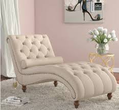 Blue or green line pillows with color accents are another sophisticated option for pool chaise lounge chairs for bedroom. Bedroom Chaise Lounge Hmdcrtn