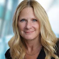 Amy Loesch's Instagram, Twitter & Facebook