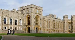 The castle is the largest inhabited castle in the world and the oldest in continuous. File Windsor Castle Upper Ward Quadrangle 2 Nov 2006 Jpg Wikipedia