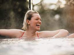Is It Safe To Sit In A Hot Tub While I M Pregnant Babycenter