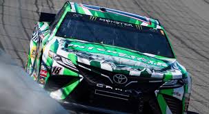 Petty won 200 nascar races in his career and collected 7 winston cups (known as the grand national cup prior to 1970), both records. Kyle Busch Ties Richard Petty S Record With 200th Career Nascar Win Sportsnet Ca