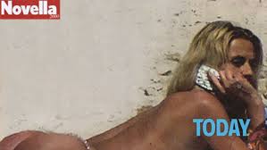 È stata la stessa showgirl a spiegarlo in. Valeria Marini Mostra Topless E Lato B E Dimagrita 5 Chili