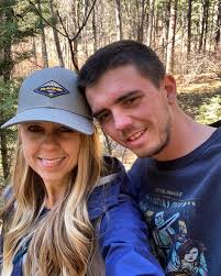 Earlier today, I was sent the following message that touched my heart, and  I wanted to share it here with you all... "Good morning, I recently read  your book Honoring the Fallen -