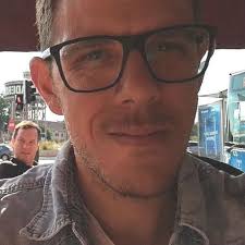 Víctor RODA-CASANOVA