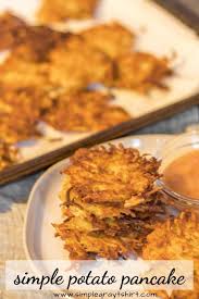 Perfectly Simple Potato Latkes Just Like Grandma Made Recipe Latkes Recipes Potato Latkes Easy Brunch