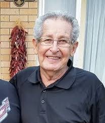 Melanie Briscoe's Instagram, Twitter & Facebook