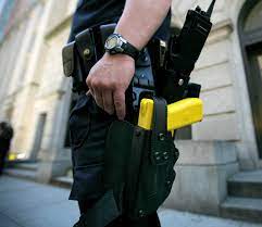 Free delivery on orders over $35. Tasers Are These Police Tools Effective And Are They Dangerous The New York Times
