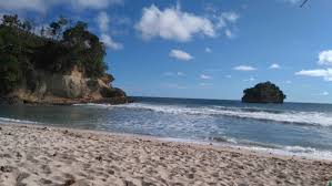 Untuk harga tiket masuk ke pantai popoh tahun 2021 ini sangat dijangkau, dengan hanya 3 ribu rupiah saja kamu bisa menikmati keindahan yang ditawarkan pantai popoh. Pantai Popoh Htm Rute Foto Ulasan Pengunjung