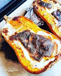 Butternut Farci Au Chevre Et Cuit Au Four Kederecettes Bienvenue Dans La Cuisine De Vanessa Recettes De Cuisine Butternut Farcie Butternut