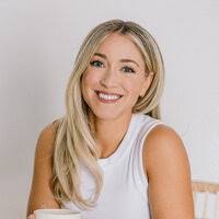 Hannah Coyle's Instagram, Twitter & Facebook